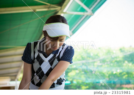 Japanese woman golfer , housewife Japanese woman golfer , housewife 23315981