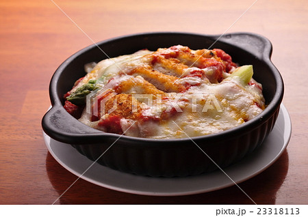 ポークヒレカツのトマトソースチーズ焼きドリア風 23318113