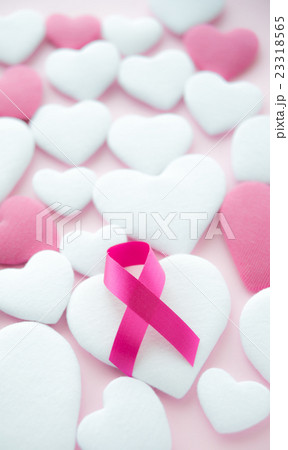 ピンクリボン　乳がんの早期発見 23318565