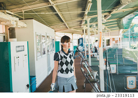Japanese woman golfer , housewife Japanese woman golfer , housewife 23319113