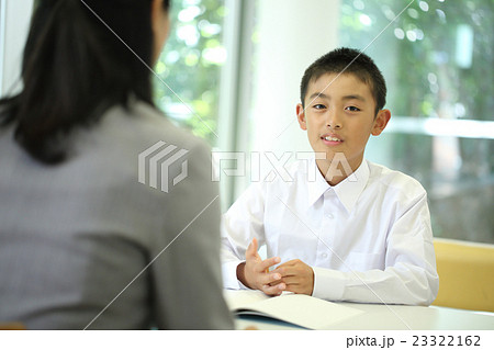 中学生の個人面談 中学生の個人面談 23322162