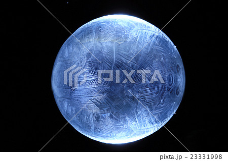 soap bubble frozen 23331998