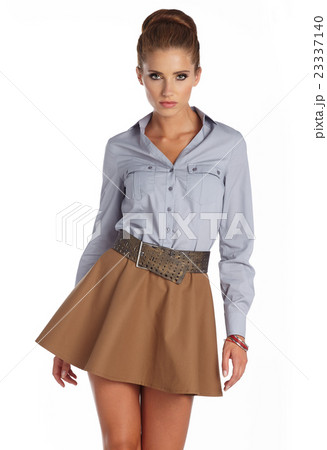 Beautiful brunette woman  23337140