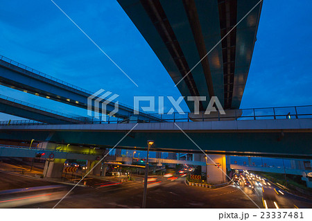 京都府久世郡久御山町の久御山ジャンクションの夜景の写真の写真素材 23337481 Pixta