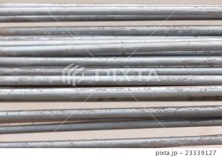 Using steel wire for securing Using steel wire for securing 23339127