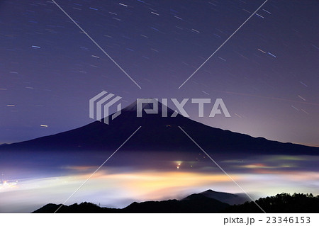 三つ峠から見る富士山の夜景 三つ峠から見る富士山の夜景 23346153
