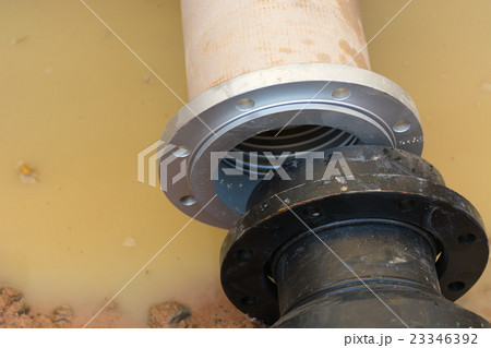 Pipe connection for underground suction pipe. 23346392