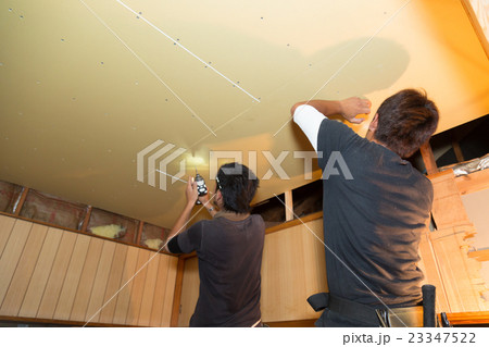 室内リフォームイメージ　天井工事 23347522