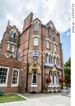 ロンドン市内 赤レンガの歴史的建物 ロンドン市内 赤レンガの歴史的建物 23350734