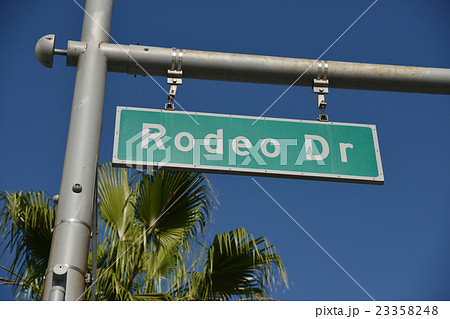 Rodeo Dr　ロデオドライブ　ビバリーヒルズ　LA　ロサンゼルス　ロスアンゼルス　カリフォルニア 23358248