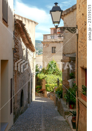 Tossa de Mar. The traditional city street. 23359155
