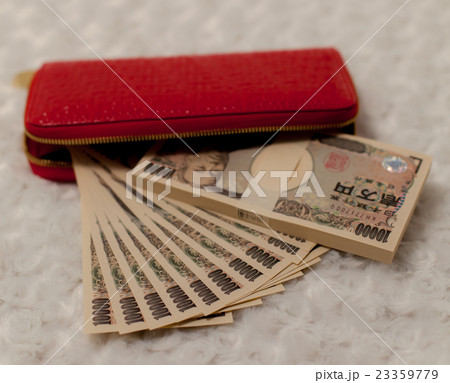 財布　札束 23359779