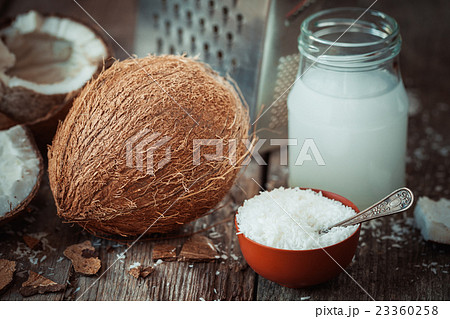 Coconut milk, coconut flakes and fresh coco nut Coconut milk, coconut flakes and fresh coco nut 23360258