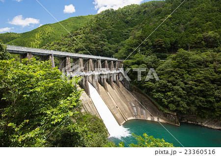 高知県四万十町　津賀ダム 23360516