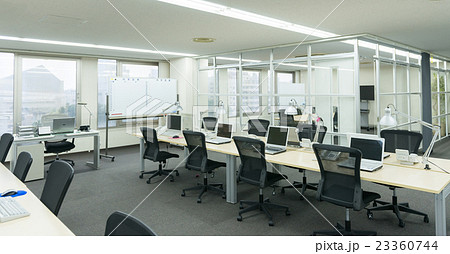 ビジネス　オフィス イメージ 23360744