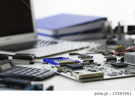 基盤　基板　パソコン　ビジネス　テクノロジー　オフィス　電子部品　半導体 23365661