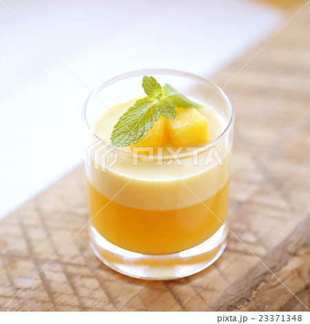 マンゴーのムース スクエア マンゴーのムース スクエア 23371348