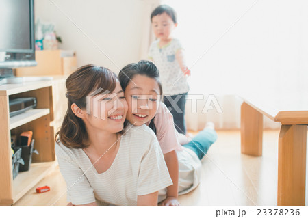 Japanese woman golfer , housewife 23378236