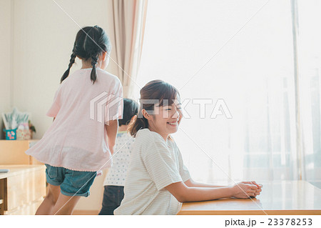 Japanese woman golfer , housewife 23378253