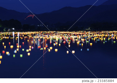 京都の夏　広沢池千灯流し 23385884