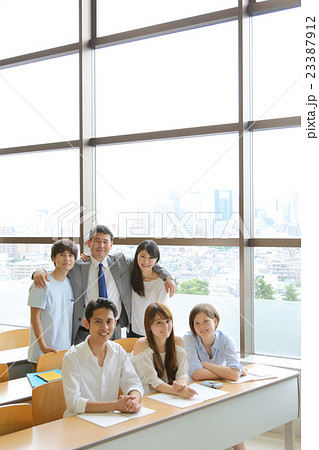 大学生・専門学生　イメージ 23387912