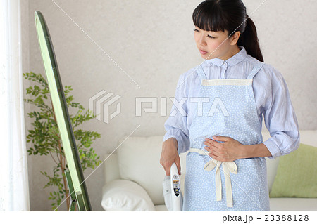 最近お腹が出てきたかしら・・・・?? 最近お腹が出てきたかしら・・・・?? 23388128