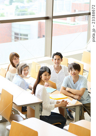 大学生・専門学生　イメージ 23388672