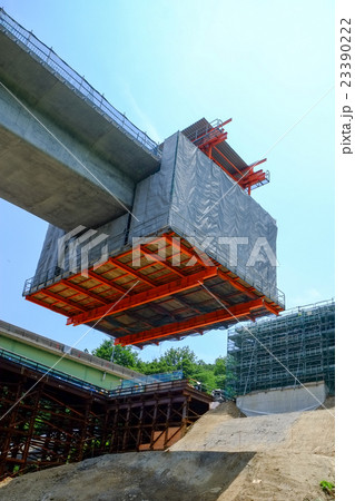 上信越自動車道４車線化工事（山川橋Ｐ１橋脚、縦） 23390222