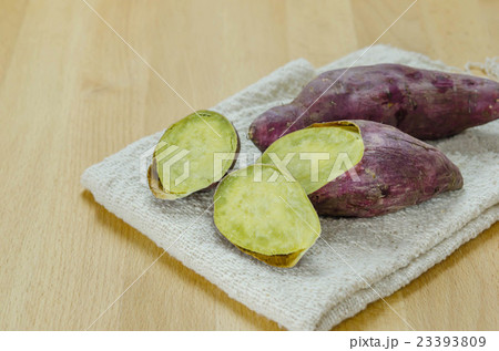 Organic sweet potatoes 23393809