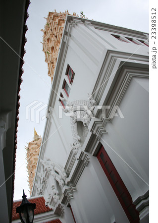 temple perspective view with roof frame 23398512