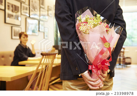 レストラン 撮影協力：TENOHA DAIKANYAMA 23398978