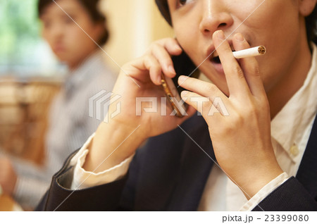 レストラン 撮影協力：TENOHA DAIKANYAMA 23399080