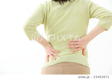 腰痛　ミドル女性 23402671