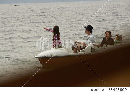 アウトドア　ファミリー 23403809