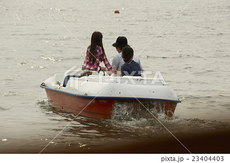 アウトドア　ファミリー 23404403