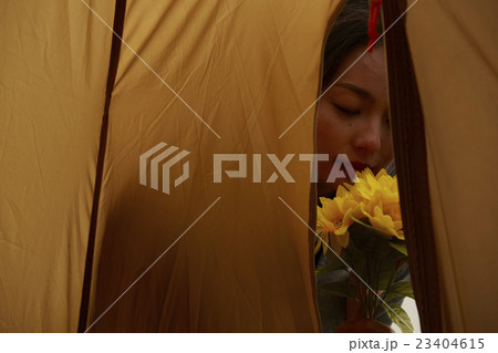 女性　ポートレート 23404615