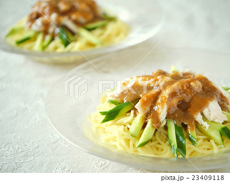 棒々鶏麺 (横位置) 棒々鶏麺 (横位置) 23409118