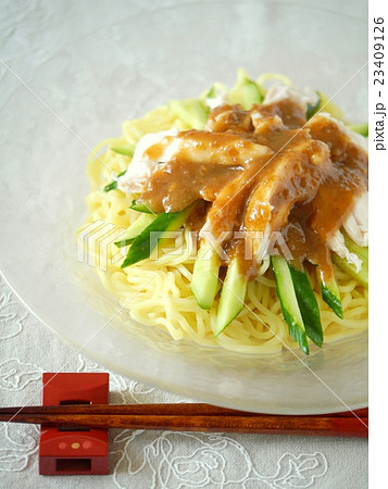 棒々鶏麺　　（ハイアングル） 23409126