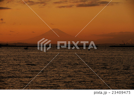 木更津から見た富士山 23409475