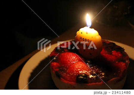 誕生日ケーキ 23411480