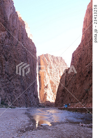 トドラ渓谷 23413258