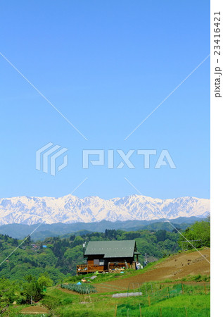 麗しき北アルプス　その３４　　：　　山河が織りなす色紙　その８８ 23416421