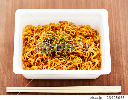 カップ焼きそば 23423083