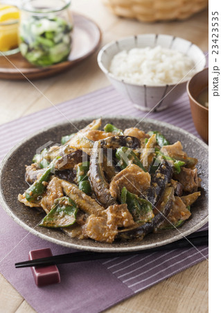茄子と豚肉の味噌炒め 茄子と豚肉の味噌炒め 23423535