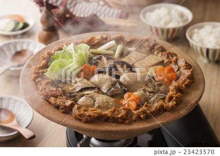 牡蠣の土手鍋 牡蠣の土手鍋 23423570