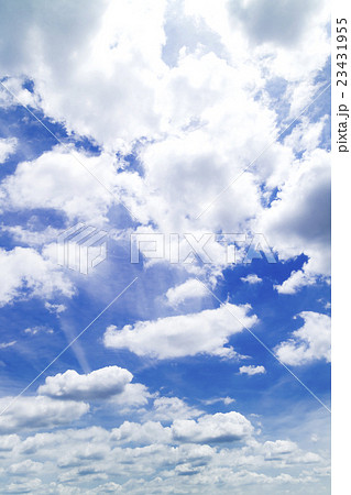 青空 空 雲 夏の空 背景 背景素材 7月の写真素材