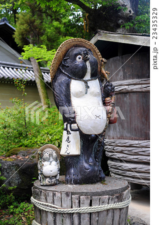 松尾大社信楽焼たぬき 23435329