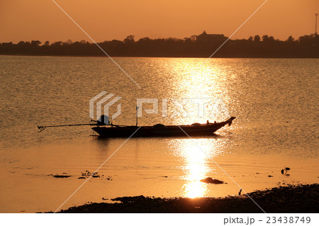 Fishing boats and Sunset in Thailand Fishing boats and Sunset in Thailand 23438749