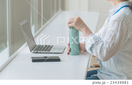 ラウンジ　食堂 23439981