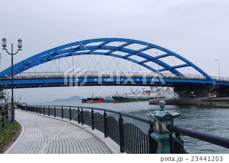 丸亀港の京極大橋 丸亀港の京極大橋 23441203